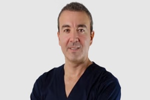 Mejores cirujanos plásticos - Dr. Ramón Calderón Nájera