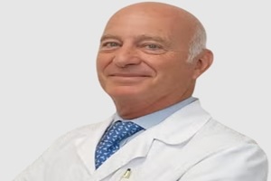 Cirujanos abdominales - Dr. Carlos Moreno Sanguino