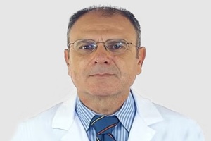 Proctólogos - Dr. Roberto Martínez Fernández