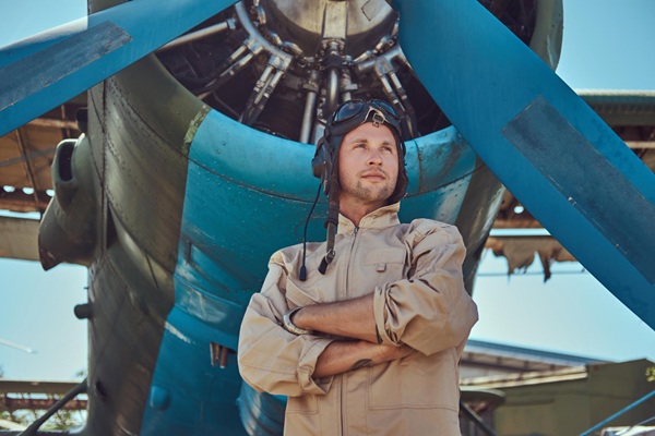 Estudiante graduado en Ingeniería Aeronáutica