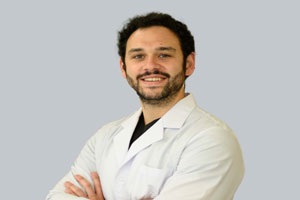Médicos trasplante capilar - Dr. Nicolás de Vicente