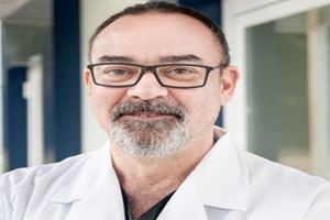Dr. David Abejón González