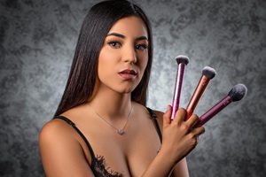 Maquilladores profesionales - Jingers Daniella