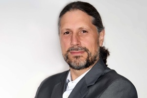 Ldo. Carlos Postigo Moreno