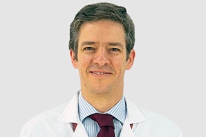 Cirujanos de columna vertebral - Dr. Fernando Moreno Mateo